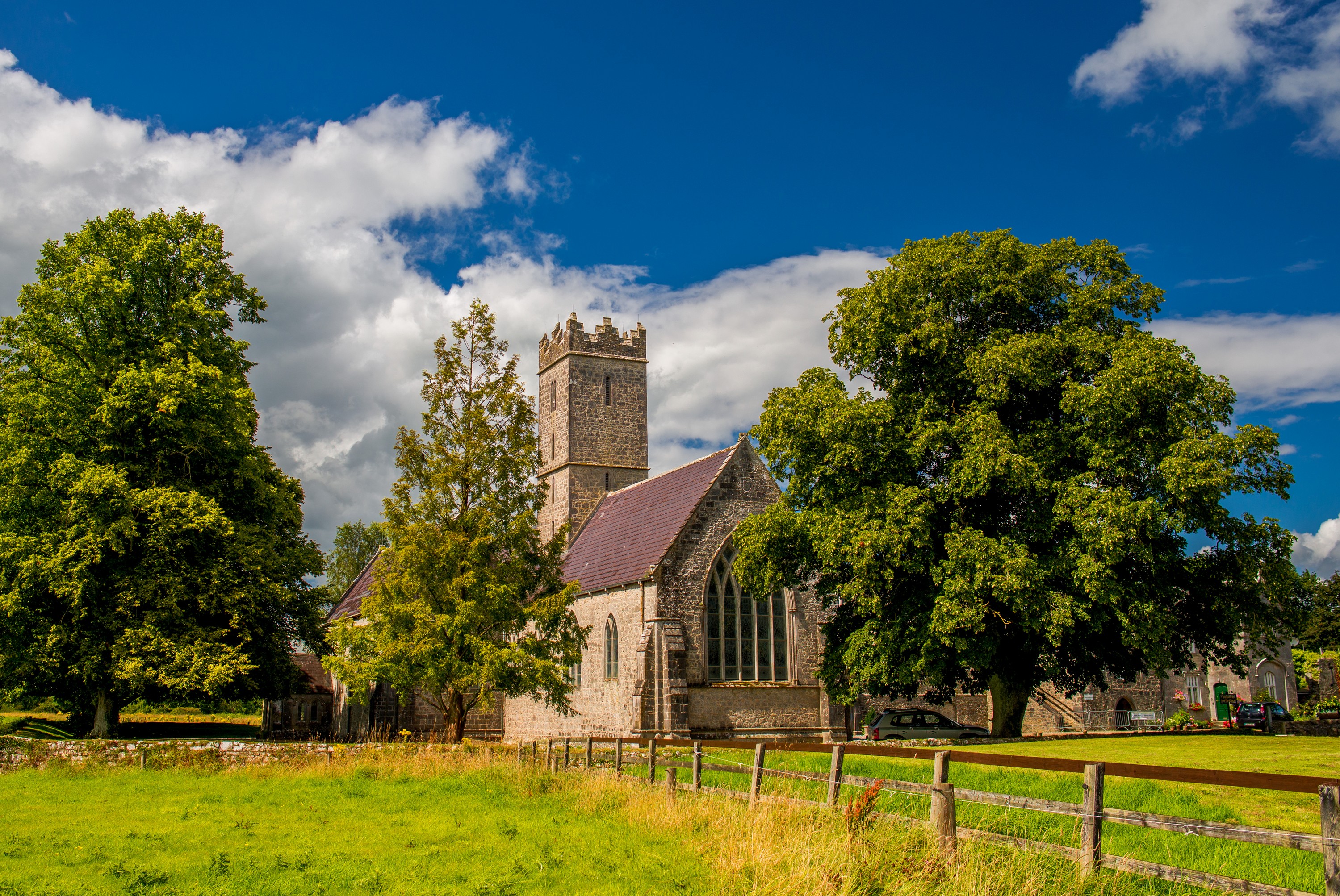La St Nicholas church de Adare - © Lyd Photography 
