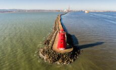 great south wall poolbeg lighthouse