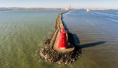 great south wall poolbeg lighthouse