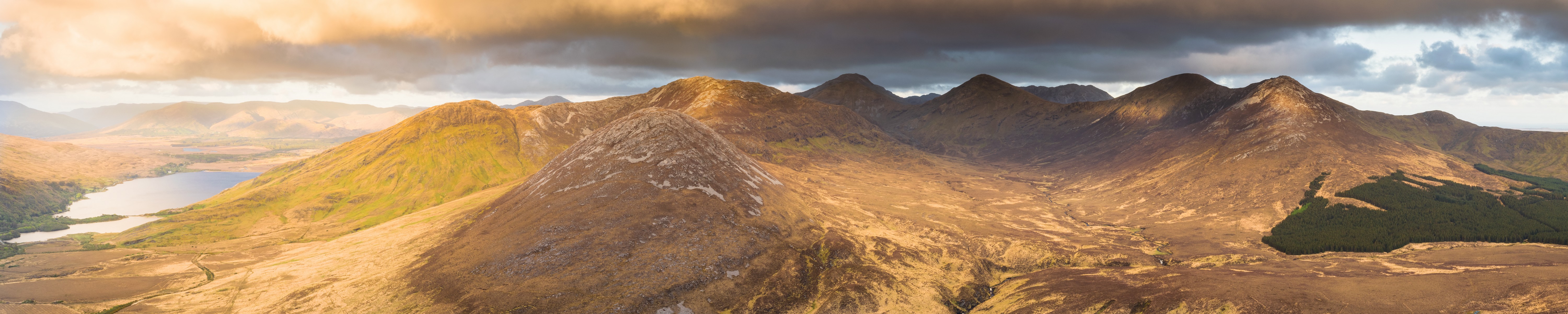 Panorama sur le Connemara, du sommet de Diamond Hill - © fstopphotography