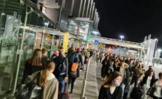 dublin airport queue 1