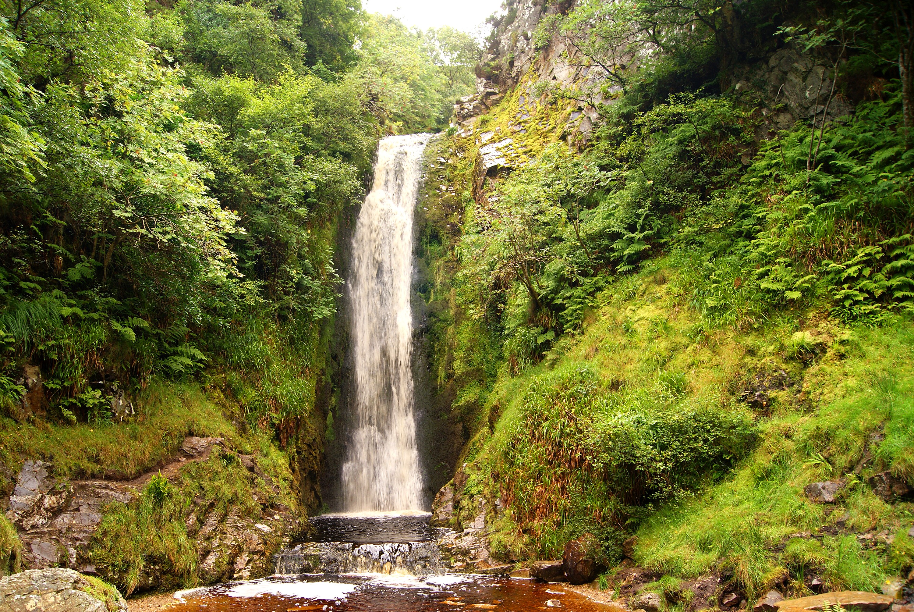 La Glenevin Waterfall - © essicaAkino84