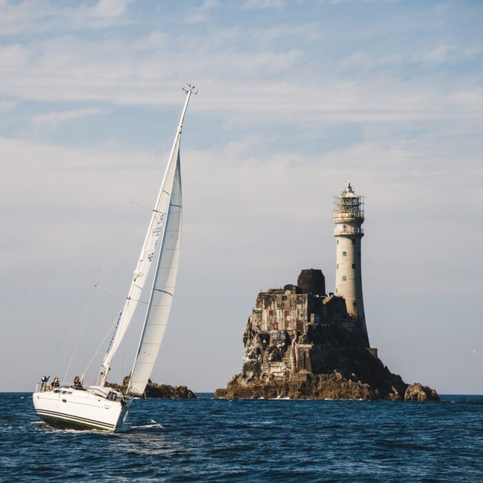 voilier fastnet rock