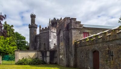The Charleville castle - © andrew