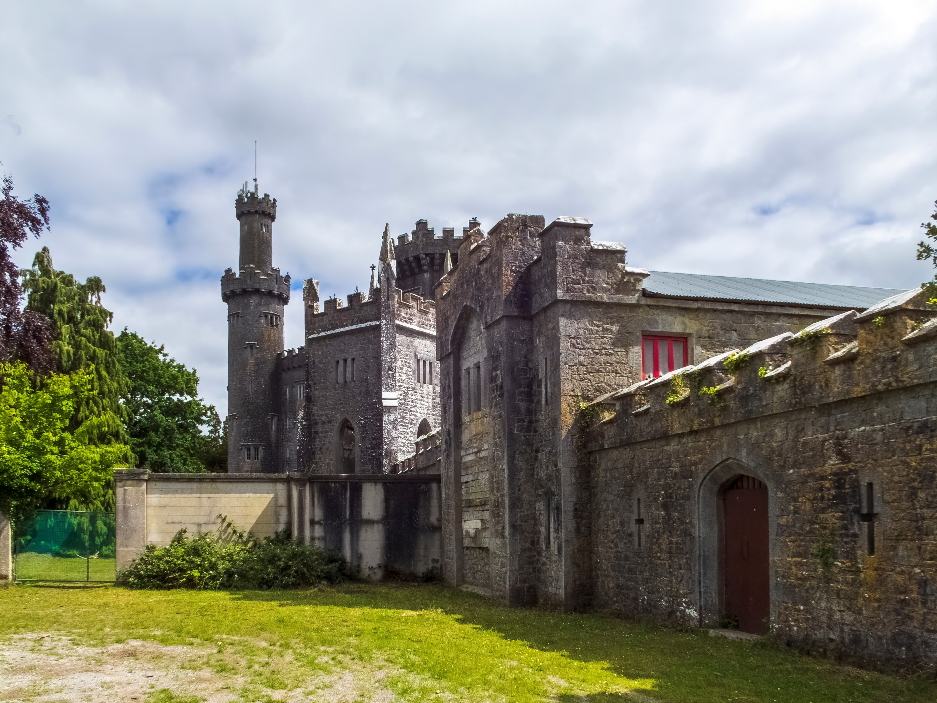 The Charleville castle - © andrew  
