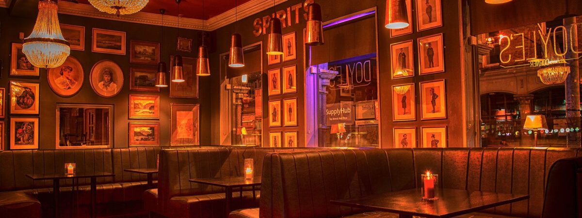 Le Doyles Corner Pub
