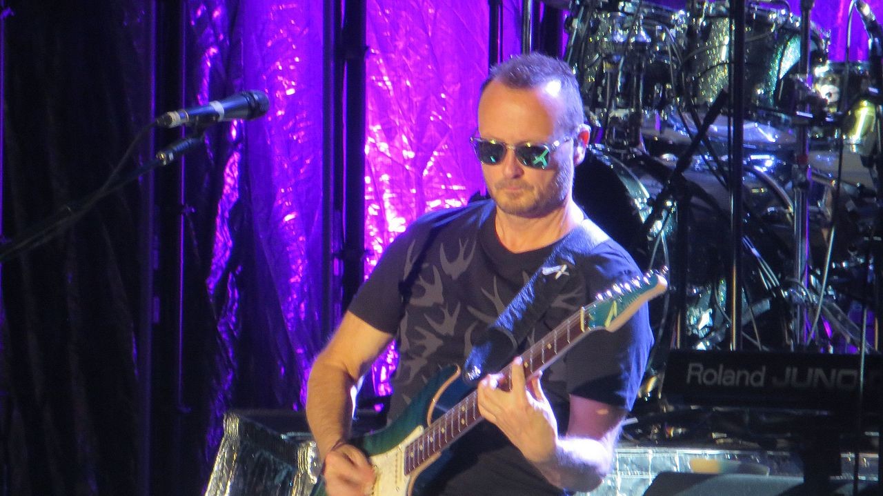 Jim Corr - Tibor Pallerman - cc