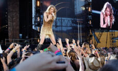 Taylor Swift - 
Ronald Woan - cc