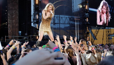 Taylor Swift - 
Ronald Woan - cc