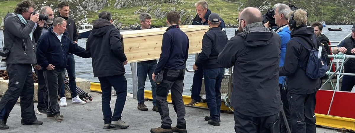 Les crânes volés sont de retour sur l'île d'Inisbofin, après 133 ans d'absence - Inishbofin Heritage Museum & Gift Shop