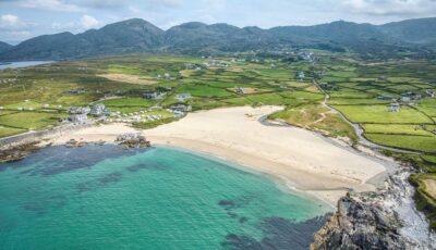 Allihies Beach - ©Tourism Ireland by Joshua Hannah