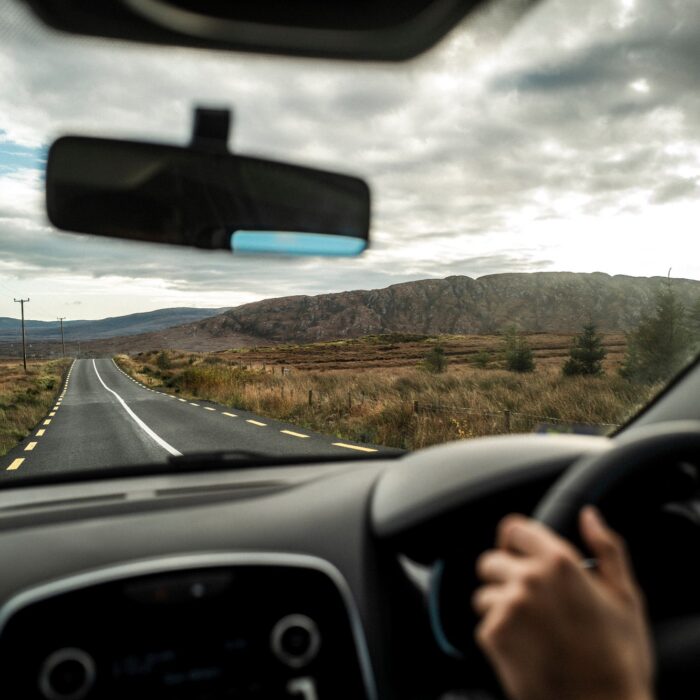 Une voiture en Irlande - © Dominik