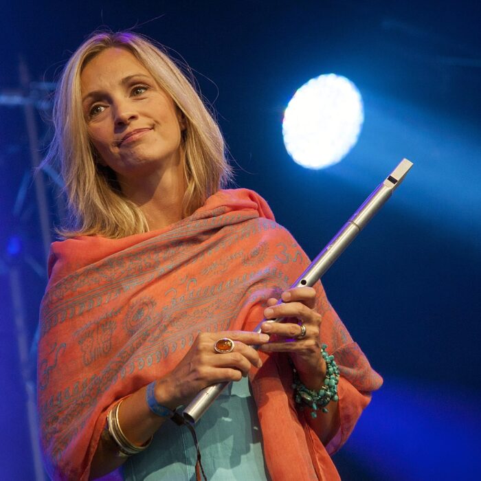 Cara Dillon - Bryan Ledgard - cc