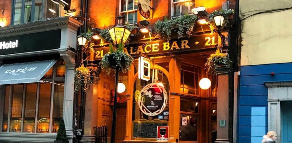 The Palace Bar