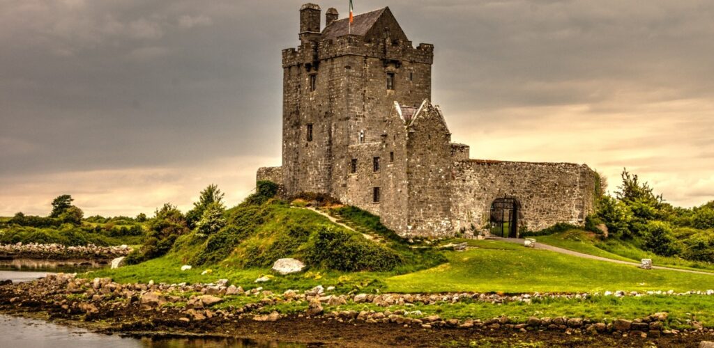 Dunguaire Castle