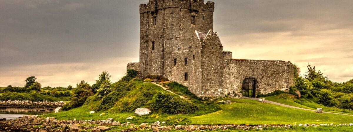 Exploring Irish Cinematic Gems: The 10 Finest Movies Set in Ireland