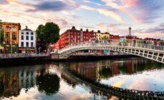 Dublin's Ha'Penny Bridge - © Madrugada Verde