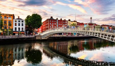 Dublin's Ha'Penny Bridge - © Madrugada Verde