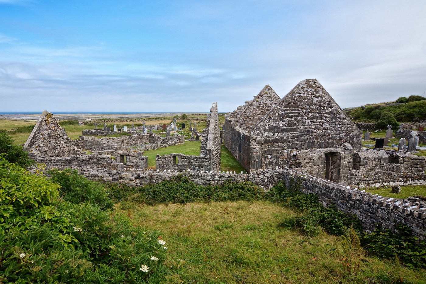 Na Seacht d'Teampaill -  
Dennis Wilkinson - cc