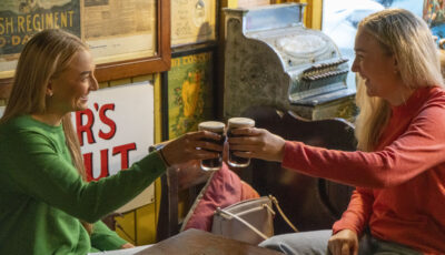 The Guinness foam is of prime importance! - ©Failte Ireland