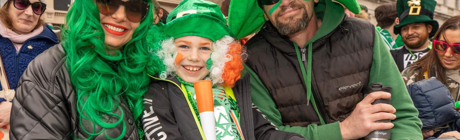 People in green on St Patrick's Day - ©Allen Kiely - Failte Ireland