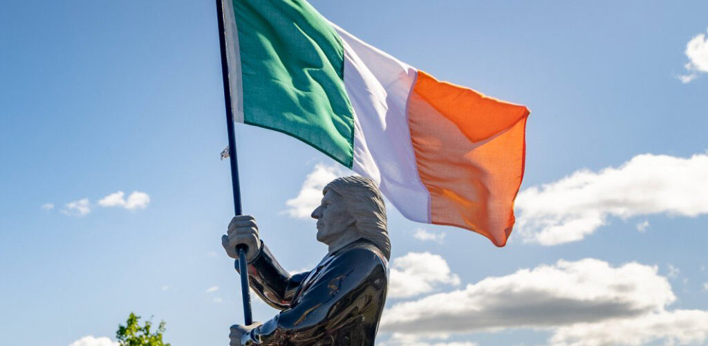 Bobby Sands statue - @PolDeBuitleir (X)