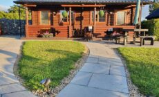 Cosy Countryside Log Cabin