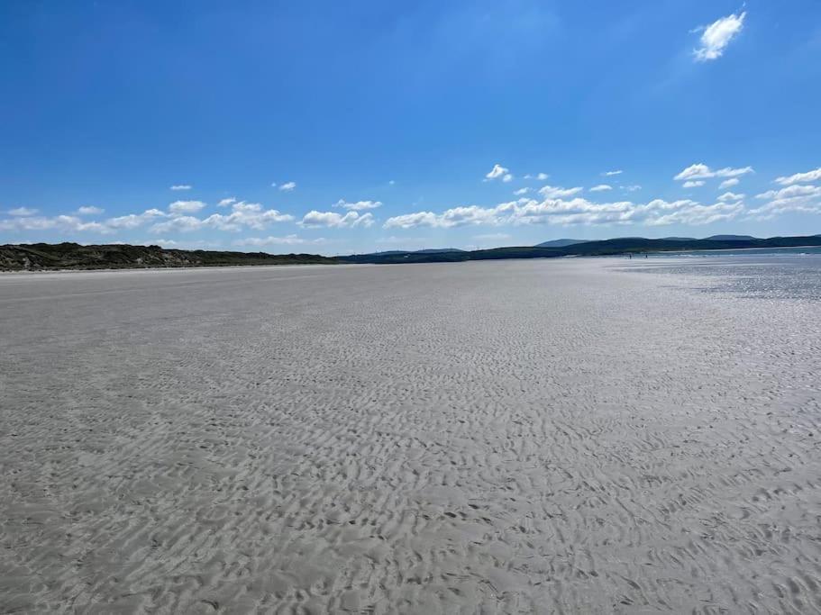 Donegal Beach Cottage with Sea Views