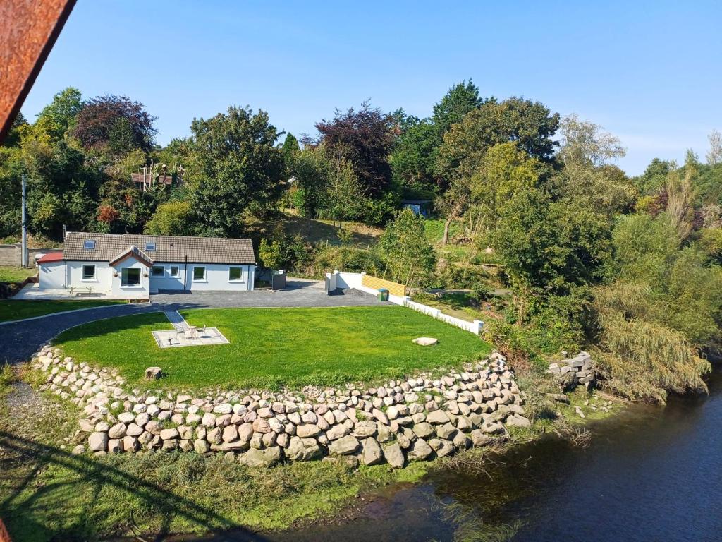 Joy's River Lodge