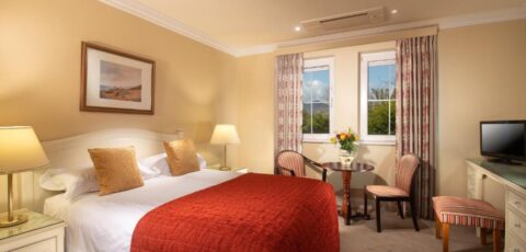 Killarney Lodge