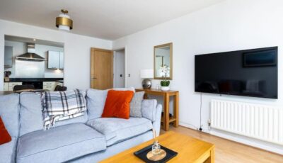 Lovely 2 BR apartment with balcony
