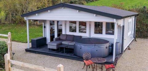 Luxury Log Cabin with Private Hot Tub Sea Views