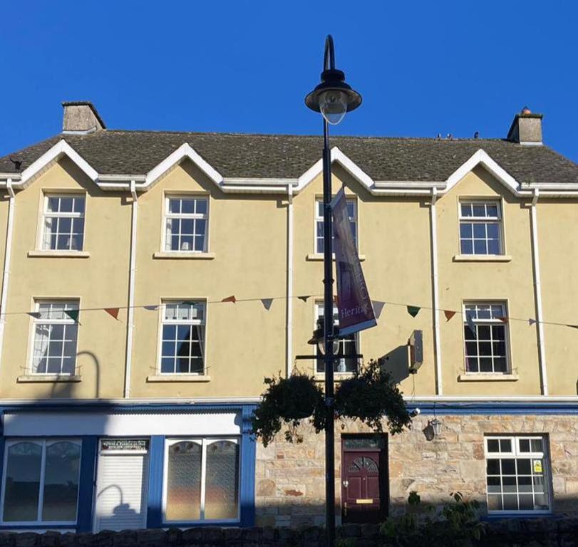 Paddy Mac's Self Catering Holiday Bar