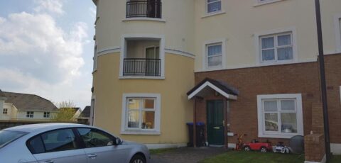 Spacious House in Castlegar Galway