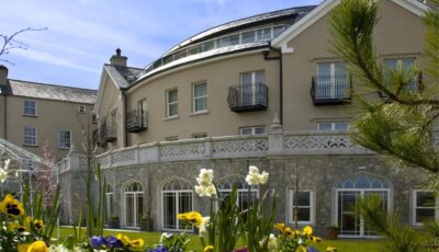 Step House Hotel