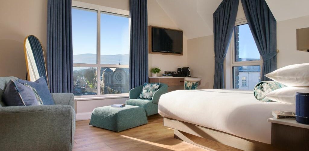 How to Book Your Hotel for a Trip to Ireland