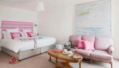 The Strand Inn