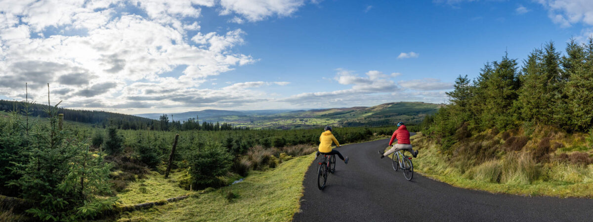 The Digital Window to the Emerald Isle: How Social Media is Redefining the Irish Journey