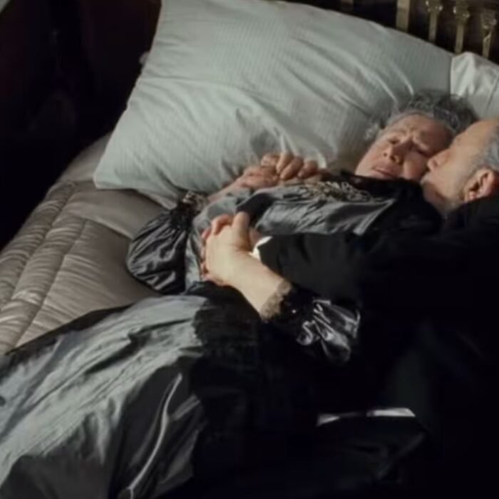 Isidor and Ida Straus in James Cameron's film Titanic