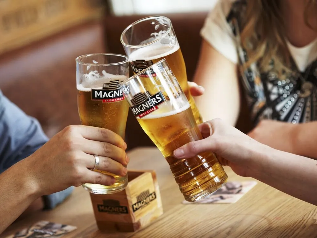Des pintes de Bulmers Magners