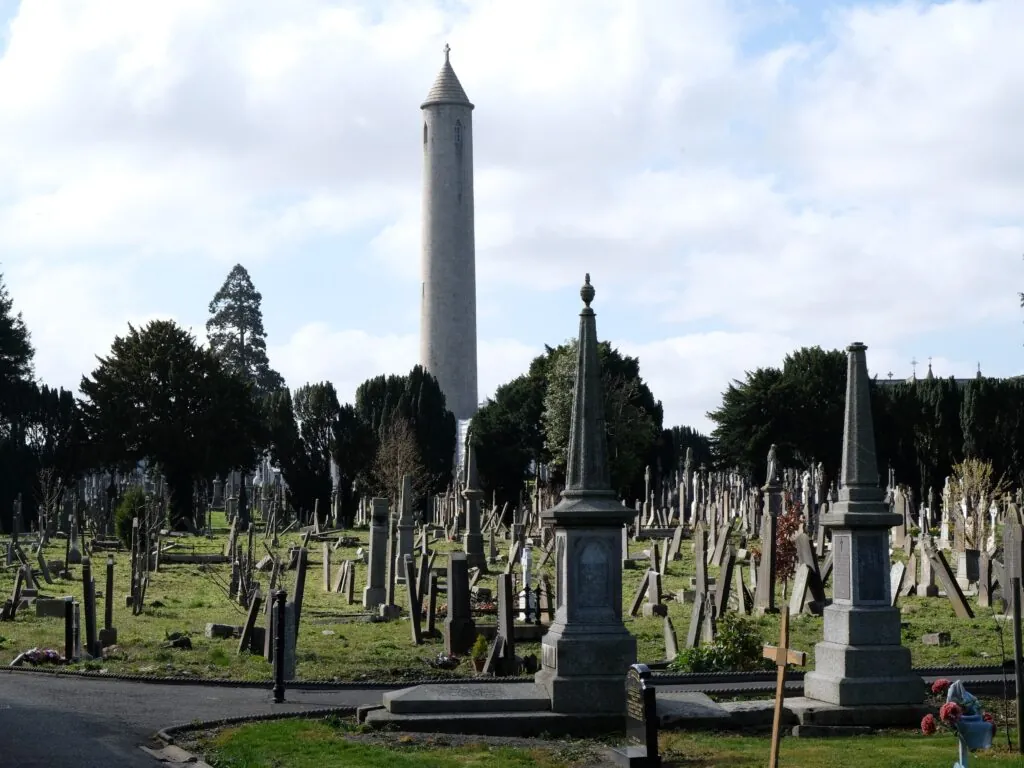Glasnevin cemetery - Simon - cc