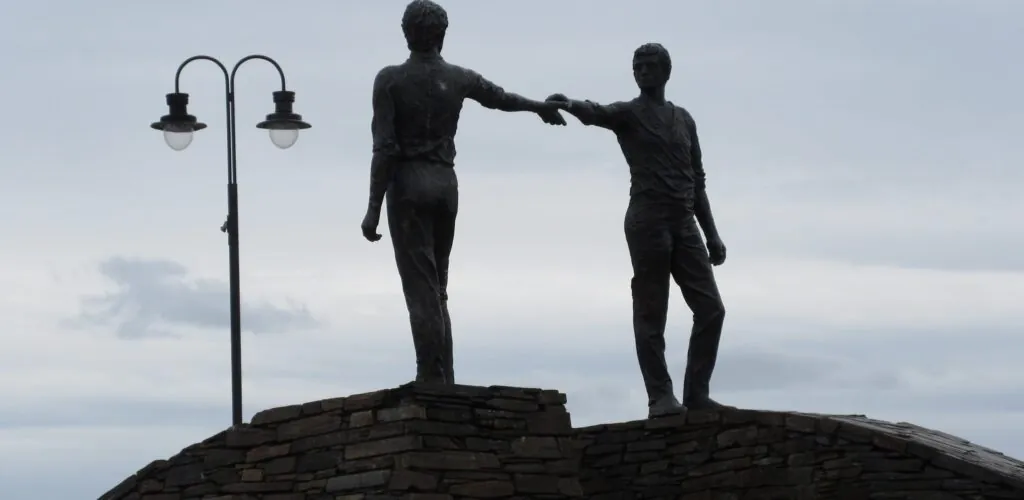hands across the divide 1