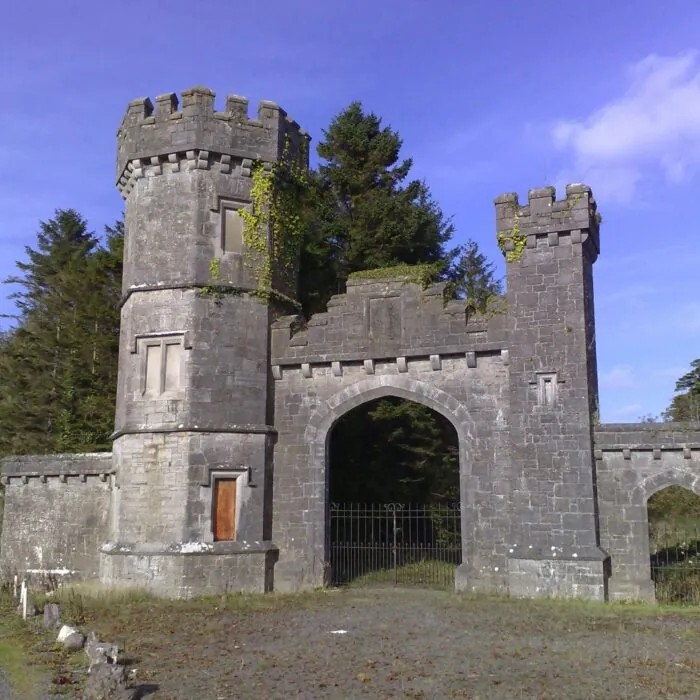 knockdrin castle 1 scaled