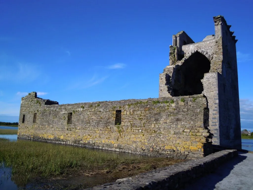 carrigafoyle castle scaled