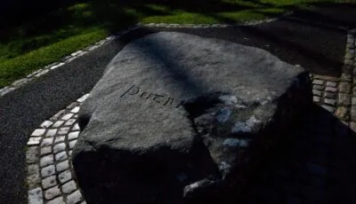 Saint Patrick's tomb - evilnick - cc