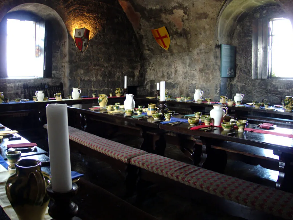 banquet dunguaire castle