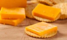 crackers cheddar