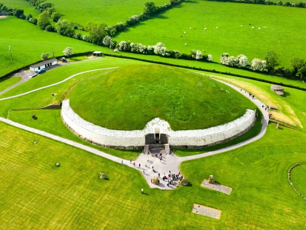 newgrange 4