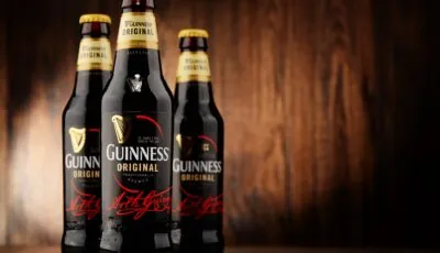 Guinness Oysters 1 Guinness Original Extra Stout - © monticellllo