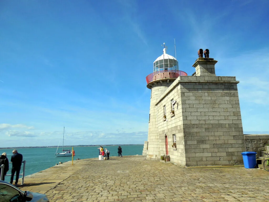 howth lighthouse 1